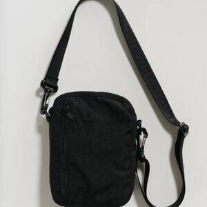 BAGGU Black Sport Crossbody